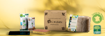 Kit en carton KaliKlean avec son contenu sur un fond jaune